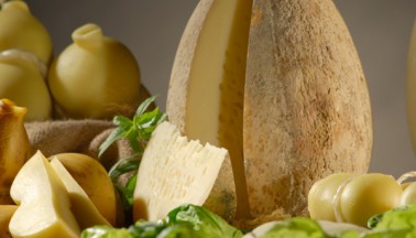 PROVOLONE DOLCE DOP CHIODO